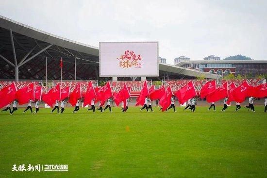 【双方比赛阵容】塞尔维特出场阵容：32-弗里克、3-常本佳吾、4-鲁伊勒、19-塞维林、6-巴隆（95’33-沃伊洛兹）、9-斯特凡诺维奇、8-科尼亚（79’30-迪巴）、5-翁杜阿、77-博拉（67’10-安图内斯）、17-库泰萨（67’21-吉列梅诺）、29-贝蒂亚（79’45-图阿蒂）替补未出场：40-马万、44-贝松、20-麦金、31-夸塔拉罗马出场阵容：99-斯维拉尔、5-恩迪卡、14-迭戈-略伦特、19-切利克、92-沙拉维（73’37-斯皮纳佐拉）、52-博维（80’11-贝洛蒂）、4-克里斯坦特、16-帕雷德斯、22-奥亚尔（55’7-佩莱格里尼）、21-迪巴拉（80’20-桑谢斯）、90-卢卡库替补未出场：1-帕特里西奥、63-波尔、2-卡尔斯多普、23-曼奇尼、59-扎莱夫斯基、60-帕加诺、61-皮西利、64-切鲁比尼